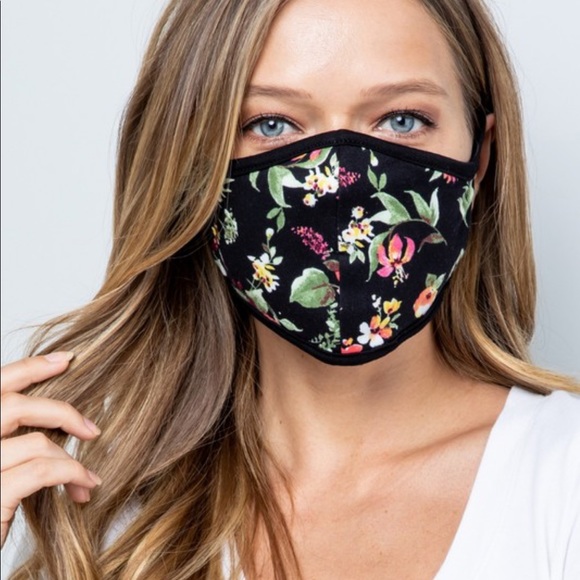 MADE IN USA GARDEN FLORAL SOFT FACE MASK - Picture 4 of 6